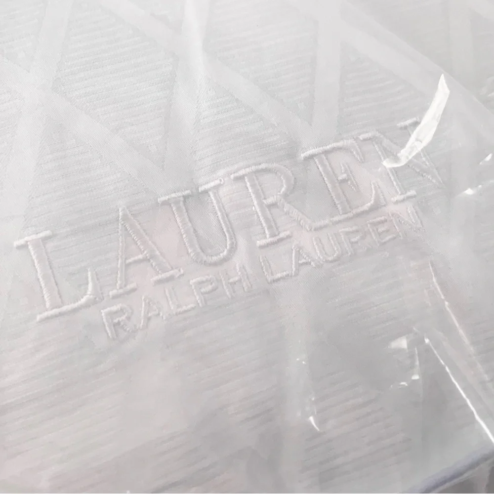 Ralph Lauren 300 count 100% cotton Diamond jacquard jumbo Winston pillow
